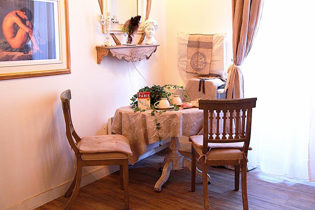 Apartment Studio Quincampoix Paris